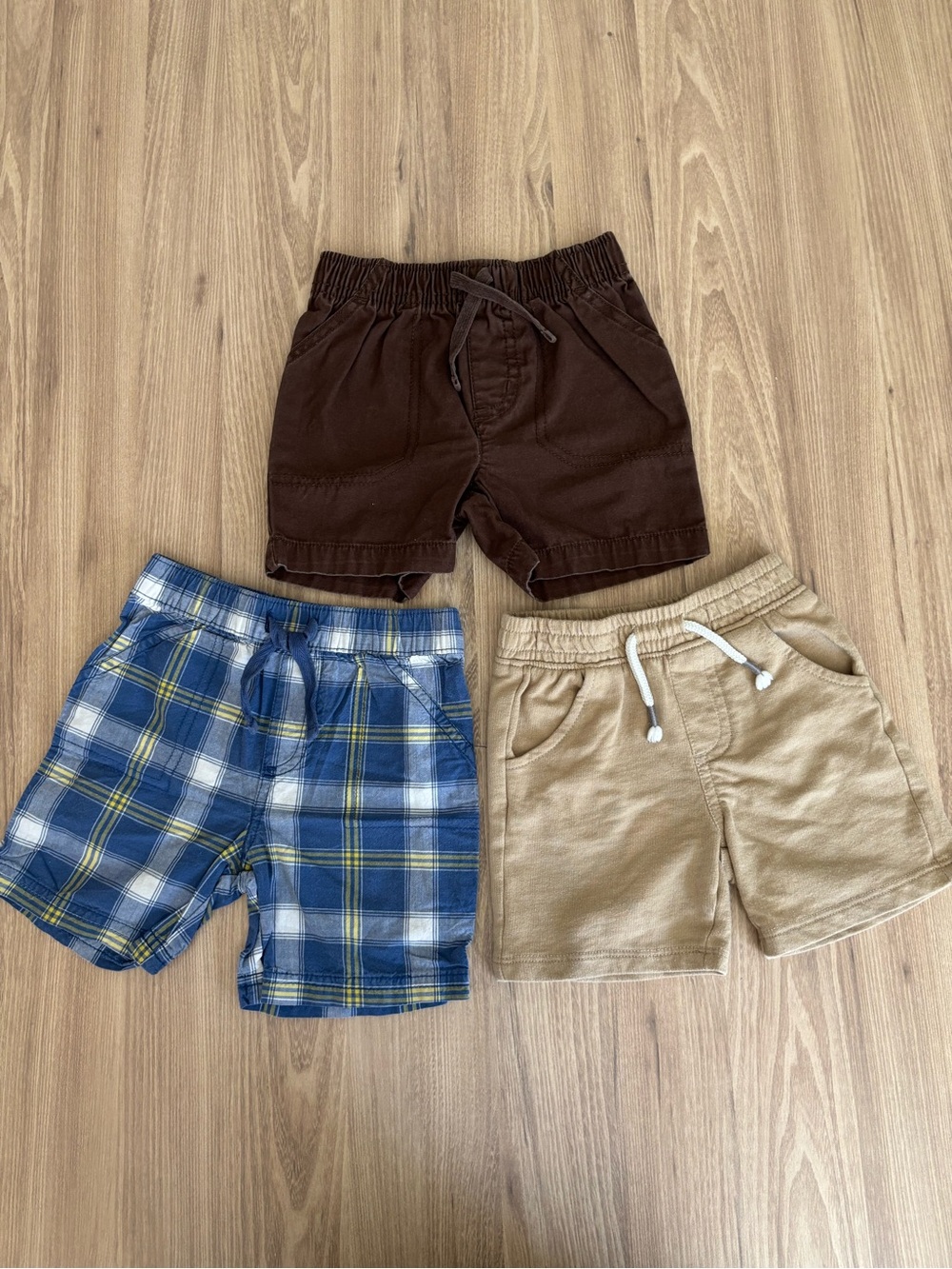 shorts lot 12M (jumping beans + just impressions play)